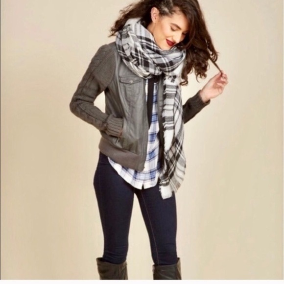 Modcloth Black, Gray & White Plaid Large Blanket Scarf - Picture 2 of 7